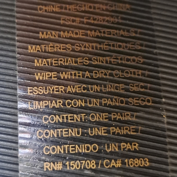 Slip On Embroidered - Picture 4 of 5